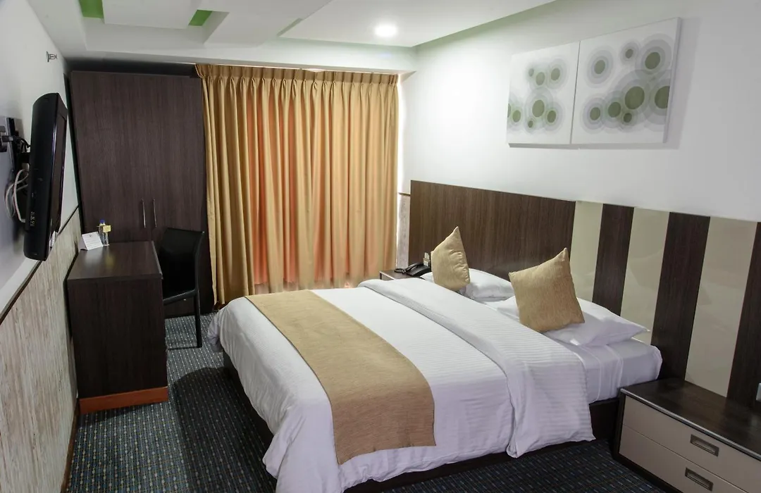 Hotel Alex Caracas-1