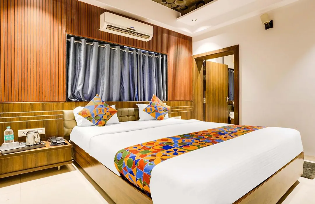 Fabhotel Kiara Govind Park-1