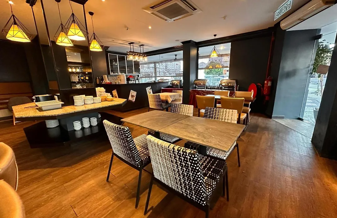 Merchant Hotel-1