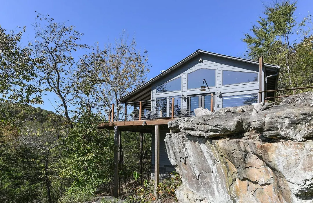Beaver Lakefront Cabins - Couples Only Getaways-1