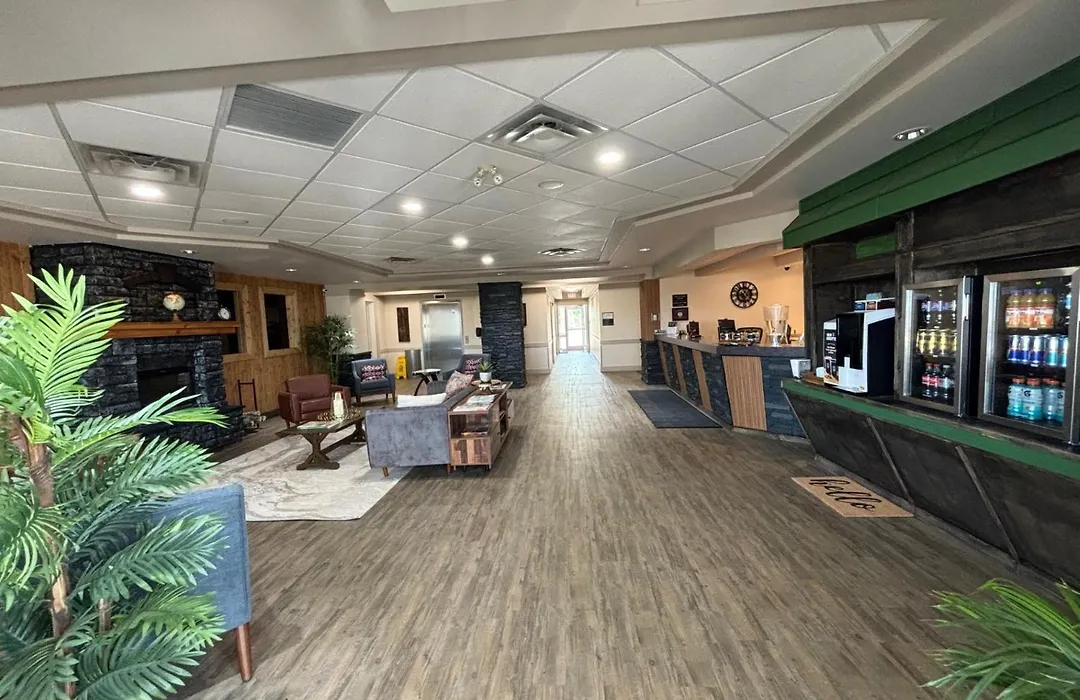Ramada By Wyndham Estevan-1