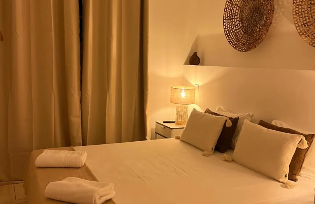4U Lisbon VI Guesthouse Airport-1