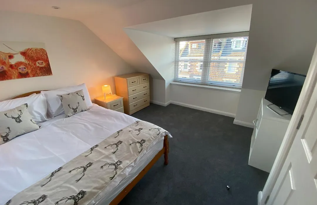 Thistle House-1