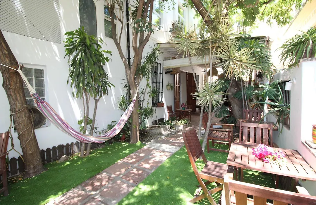 Hostal Las Acacias-1