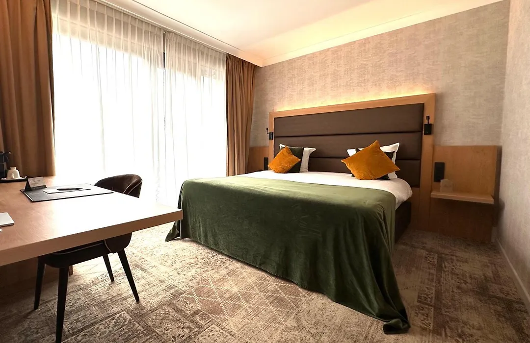 Hotel Restaurant Van Der Valk Nivelles-Sud-1