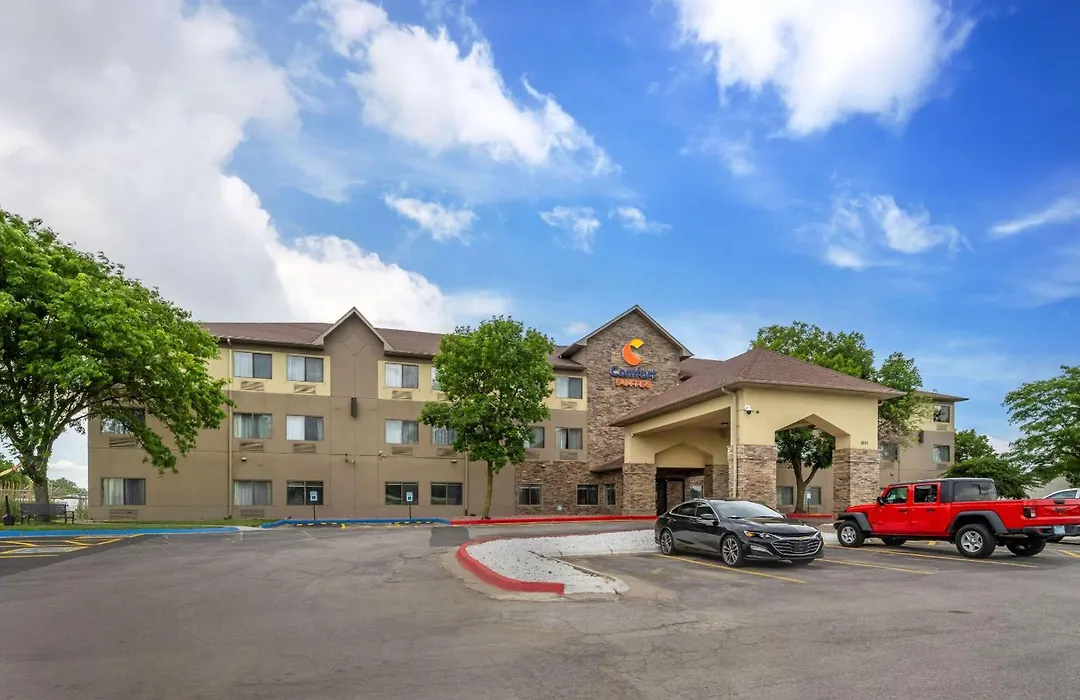 Comfort Suites Omaha East-Council Bluffs-1