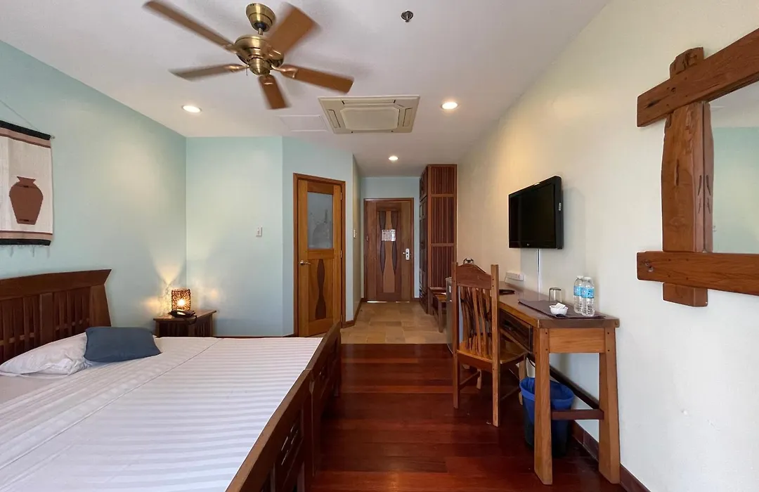 Corto Del Mar Hotel-1