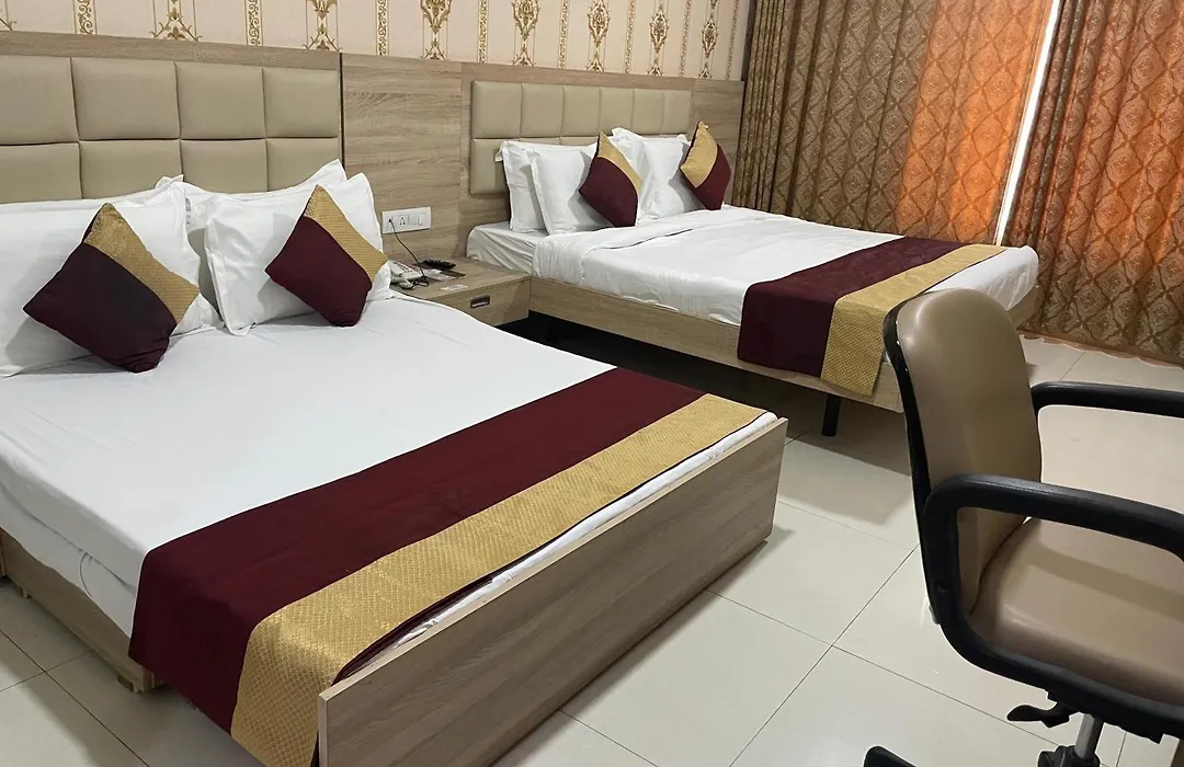 Hotel Seth Murlidhar Seva Sadan-Near Prem Mandir-1