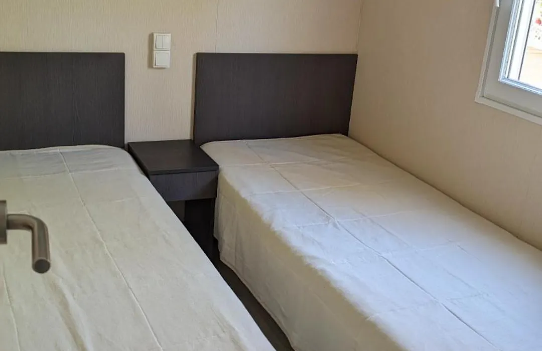 Mobil Home à 200m de la mer au Camping des Pins Maritimes-1