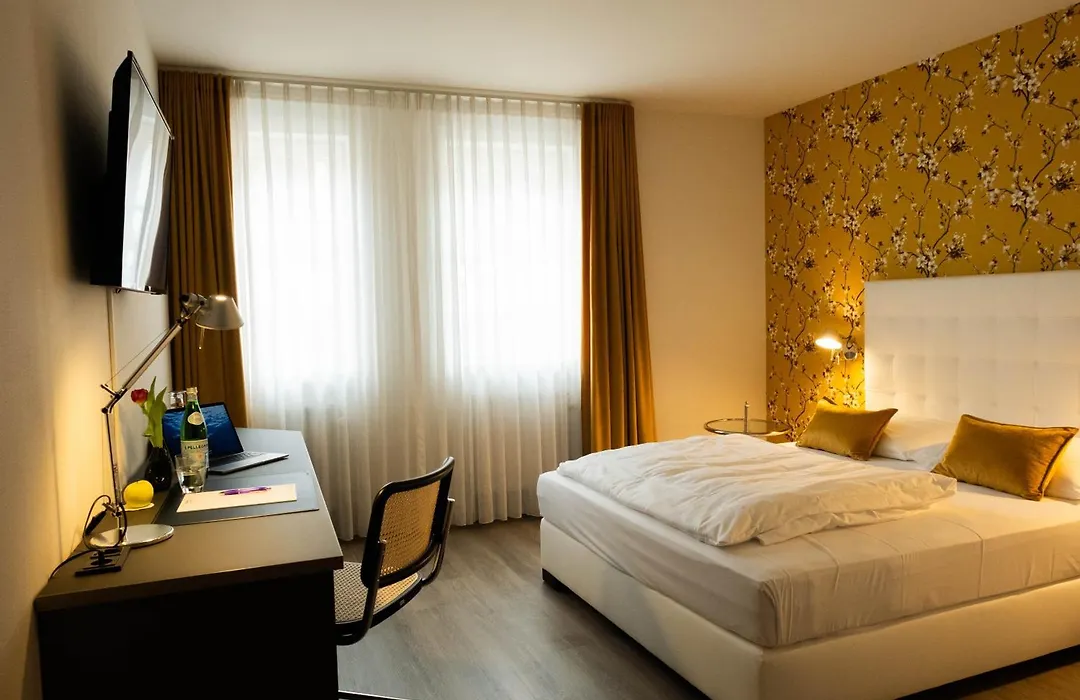Hotel Ottheinrich-1
