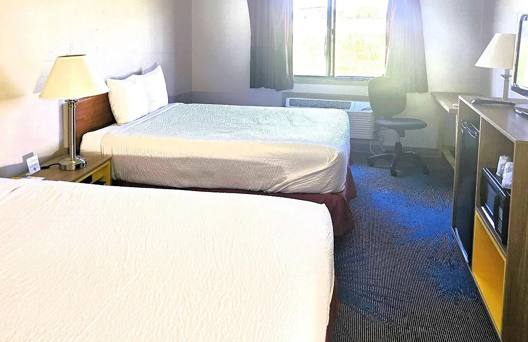 Days Inn By Wyndham North Sioux City-1