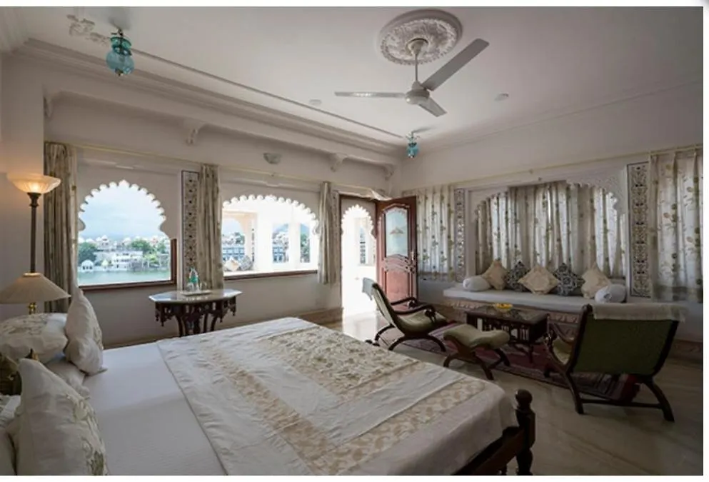 Raj Niwas-1