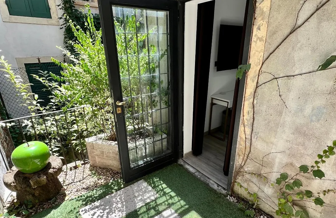 Room Verona Ai Conti-1