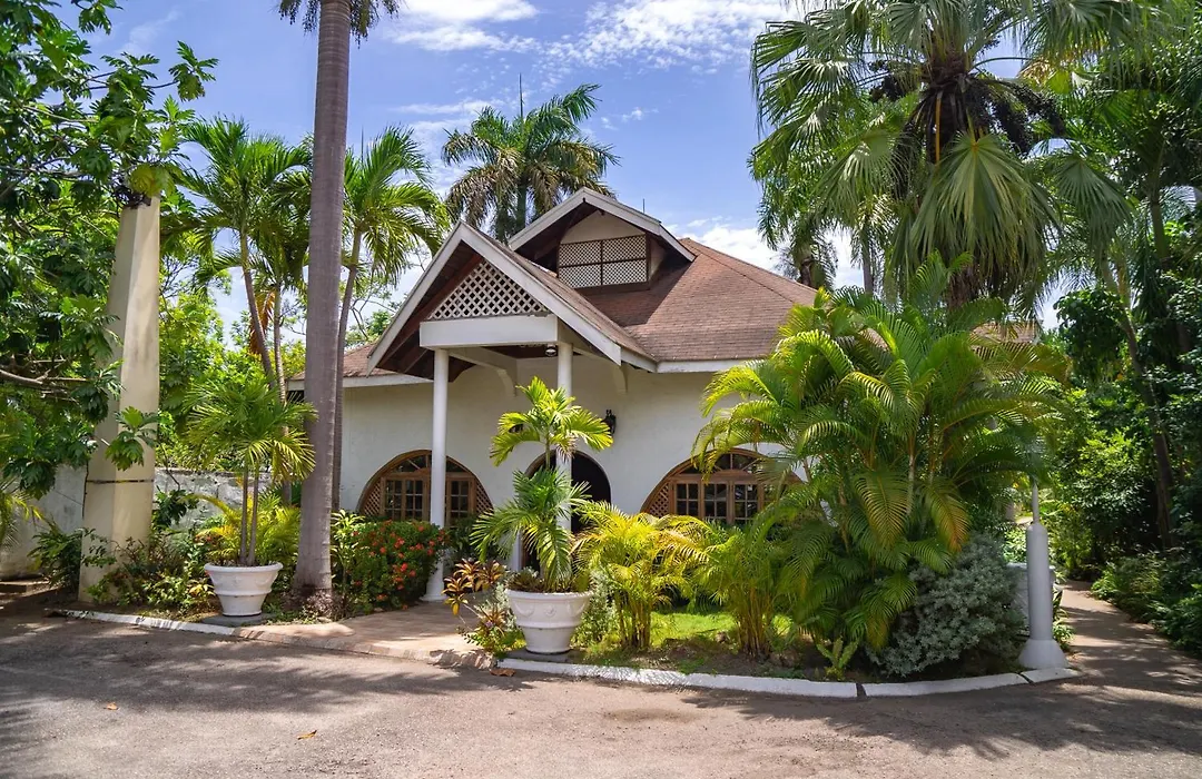 Merrils Beach Resort II-1