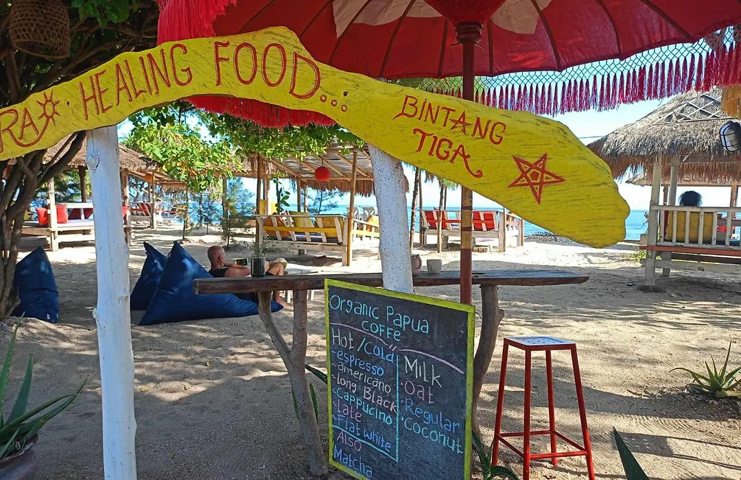 Bintang Tiga Bungalows Gili Air-1