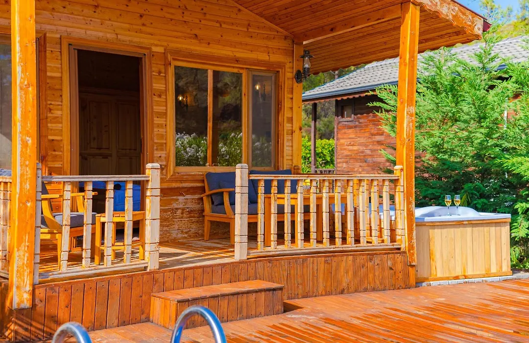 Blue Green Life Bungalow-1