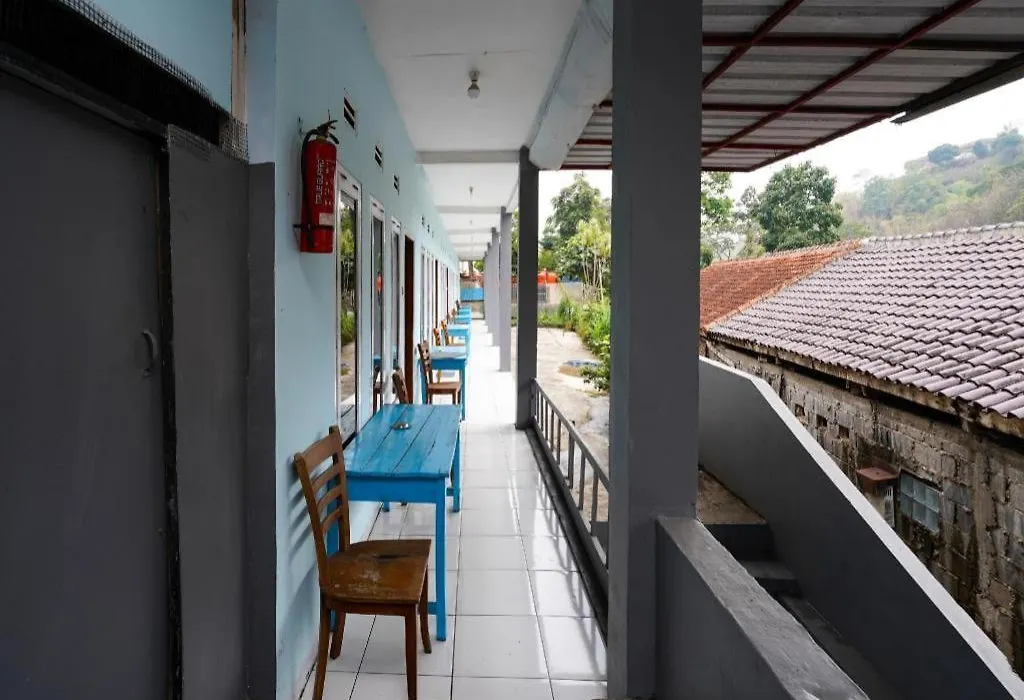 Capital O 93262 Hotel Cherish 2-1