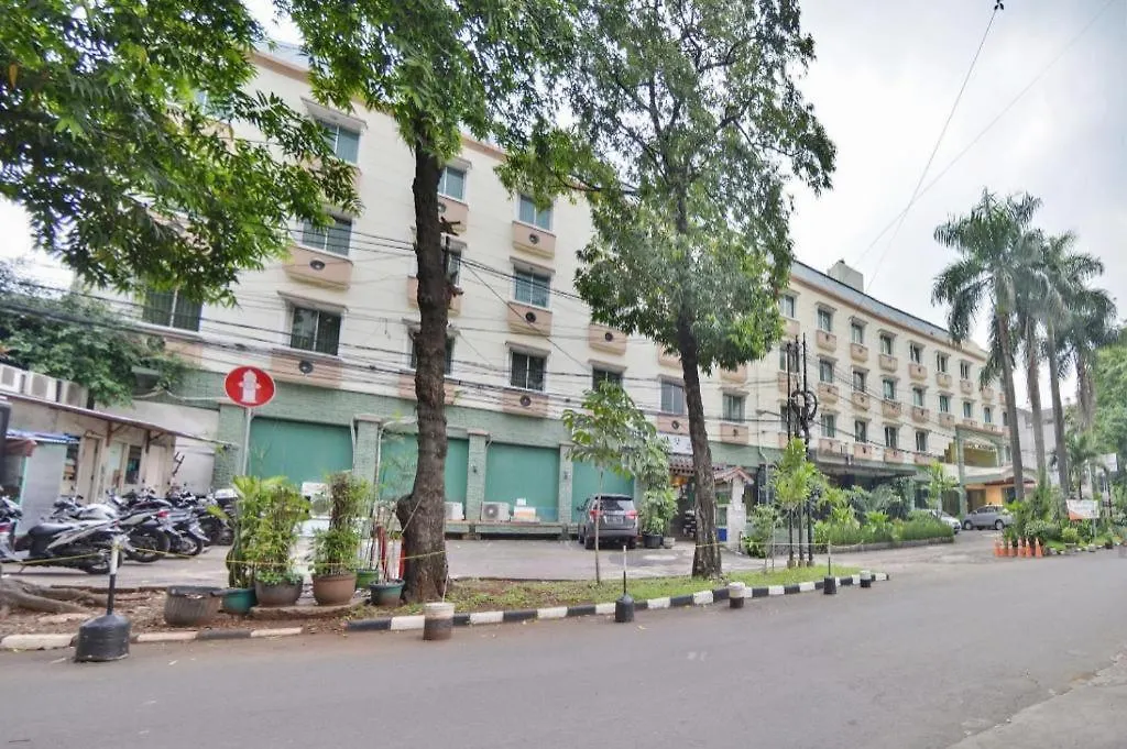 Sleepzzz Hotel Senayan-1