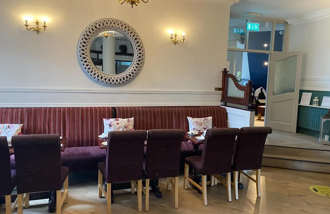 The Town House Hotel-1