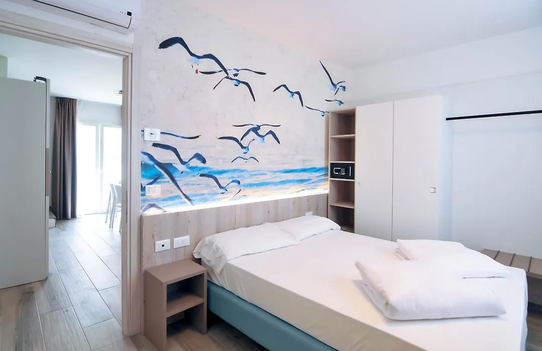 Marina Suites & Apartments 4 Stelle S-1