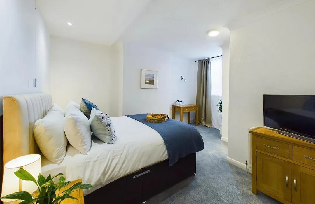 The Briarcroft-1