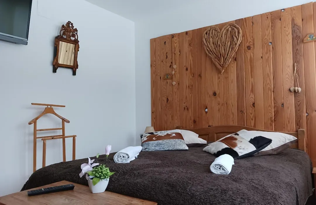 Auberge Des Hauts Viaux-1