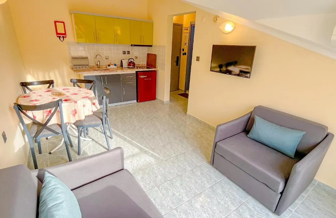 Ozlem 2 Apart Hotel-1
