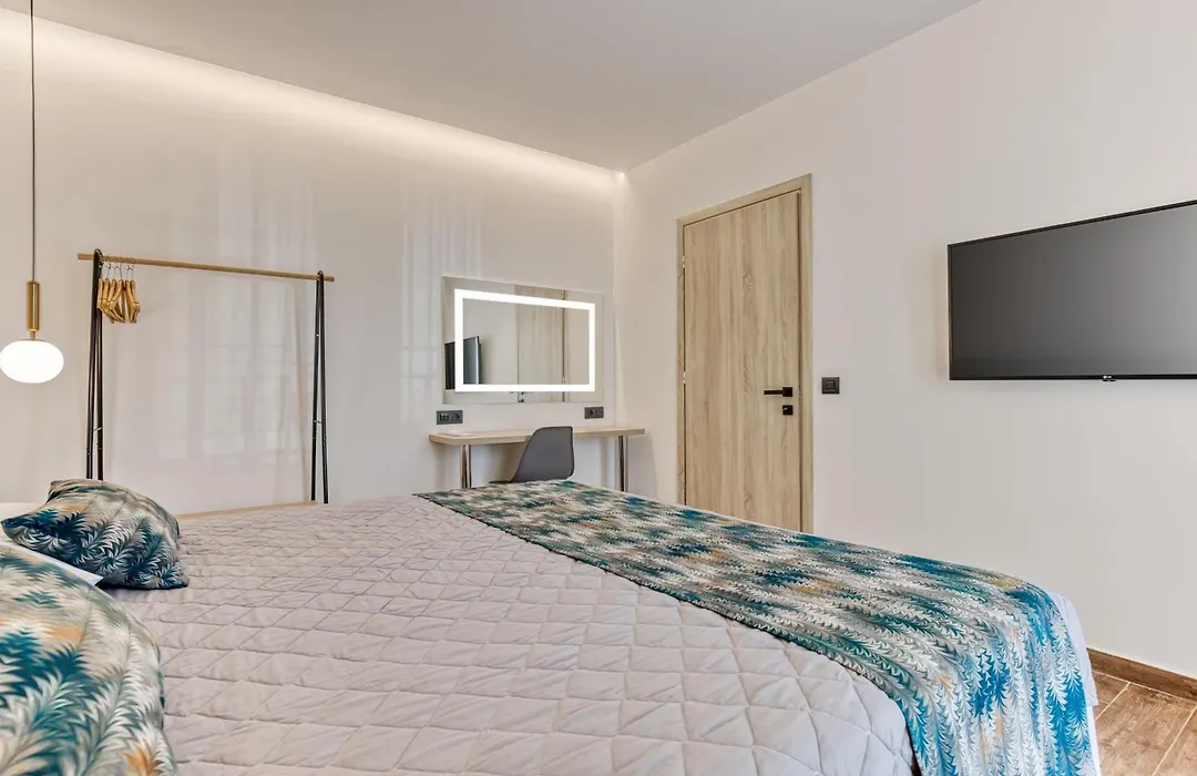 Sirocco Hotel-1