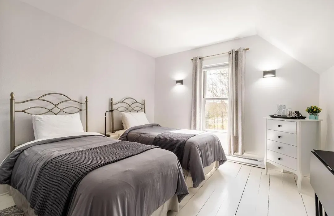 B&B Hillhouse-1