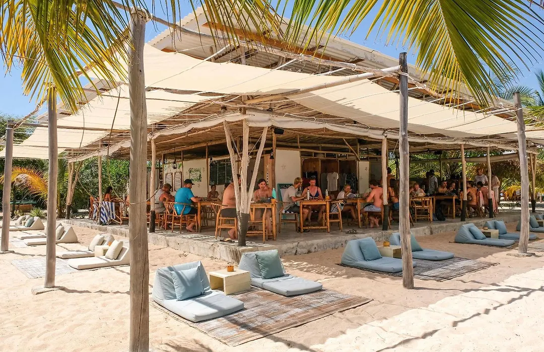 Le Pirate Island - Adults Only-1