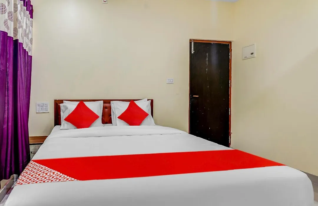 Oyo Flagship Hotel Ayodhya-1