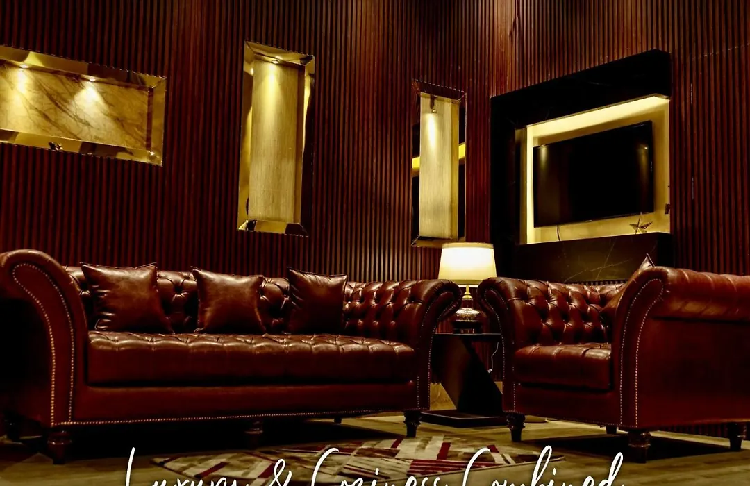 Victorian Elegance Luxury Stays-1