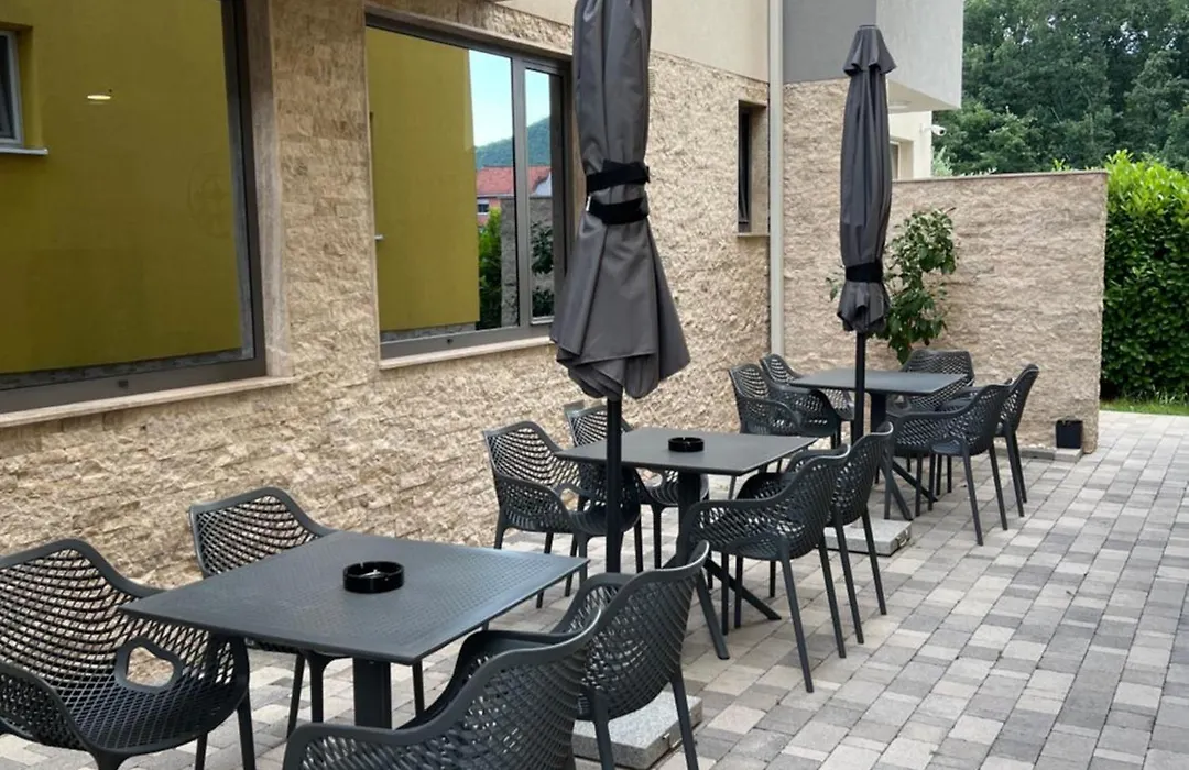 Hotel Vesna-1