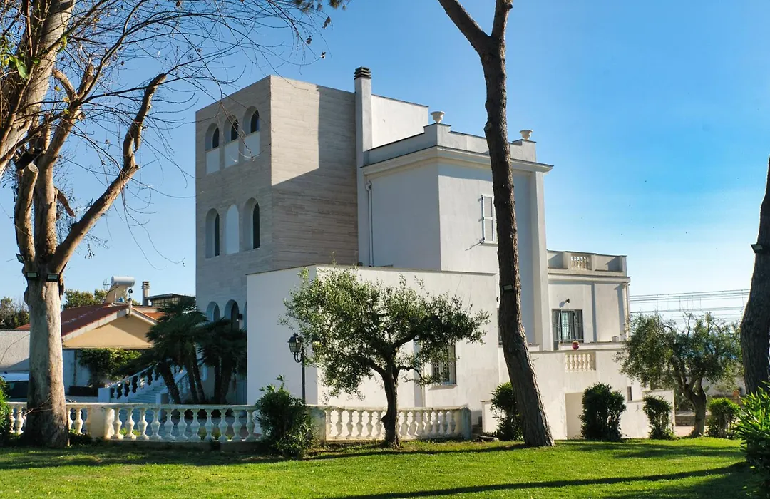 Palazzo Podesta-1