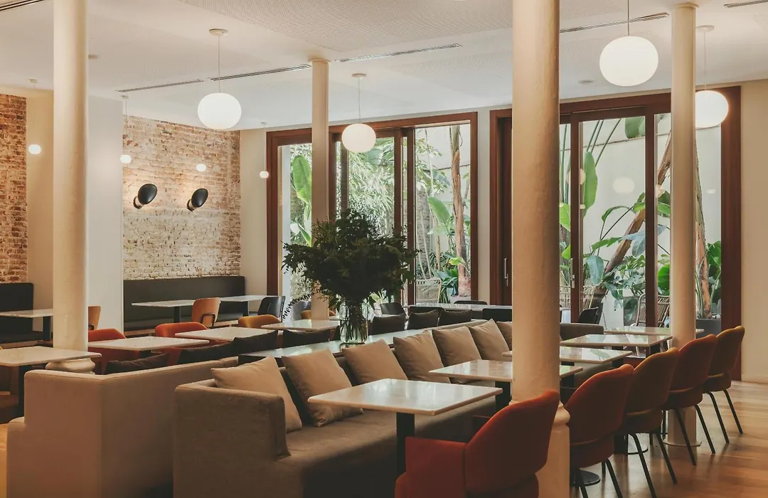 Hotel Regina Barcelona-1