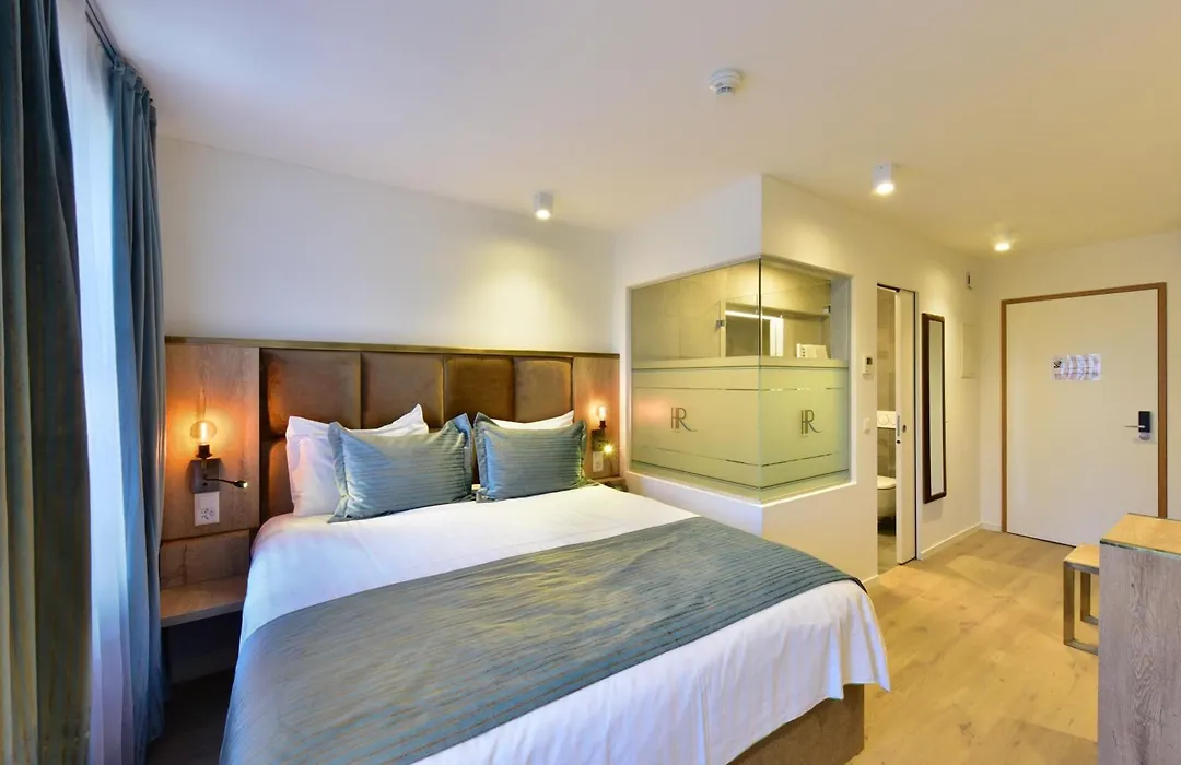 Hotel Rousseau Plus-1