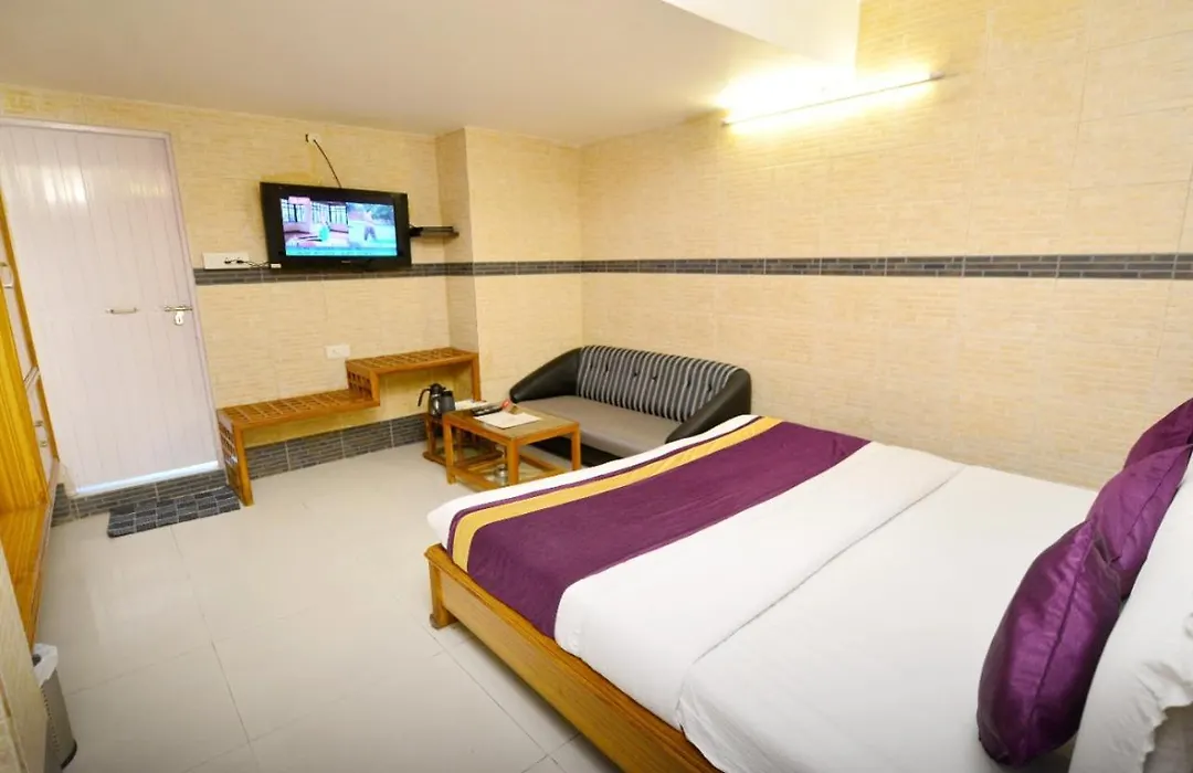 Ganpati Hotel-1