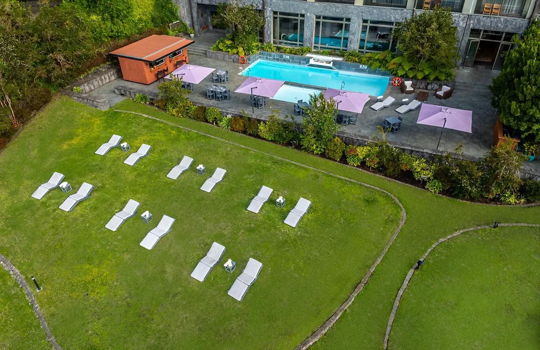 Park Lake Luxury Hotel-1