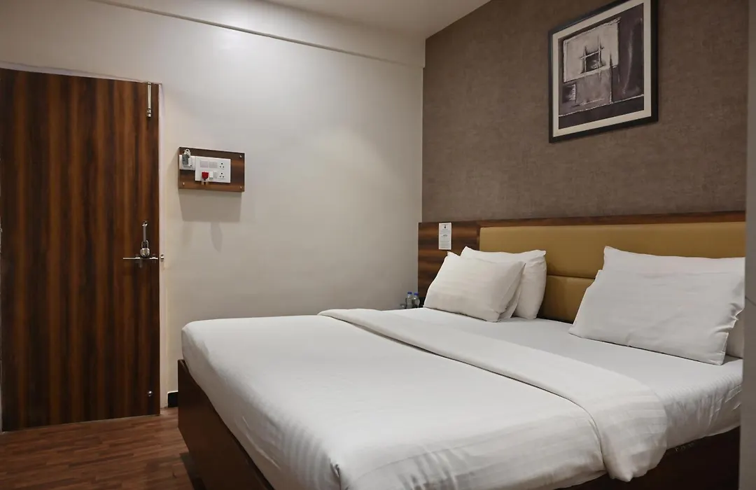 Hotel Sai Yatri-1
