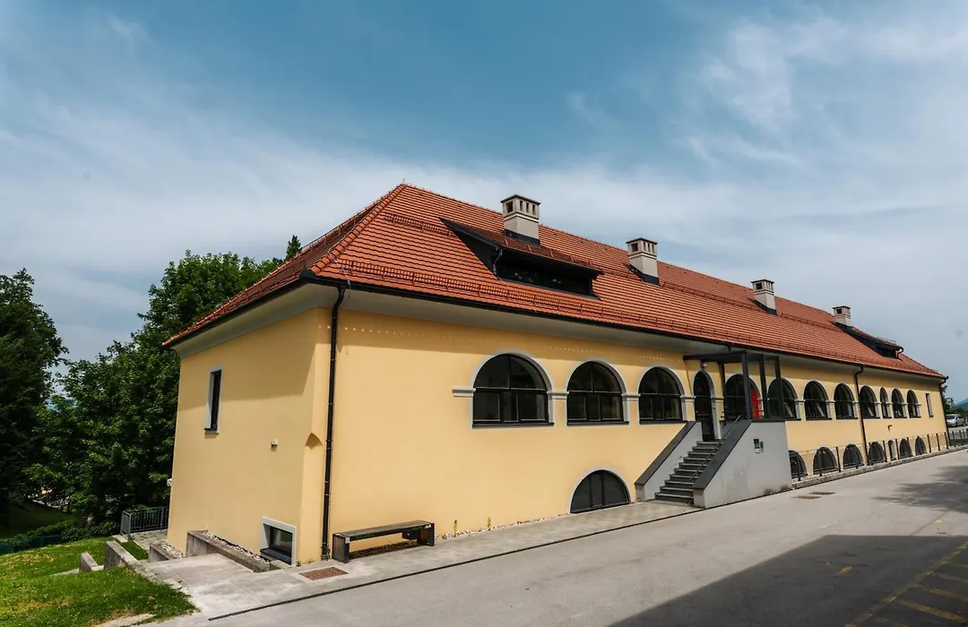Dvorec Trebnik - Sobe-1
