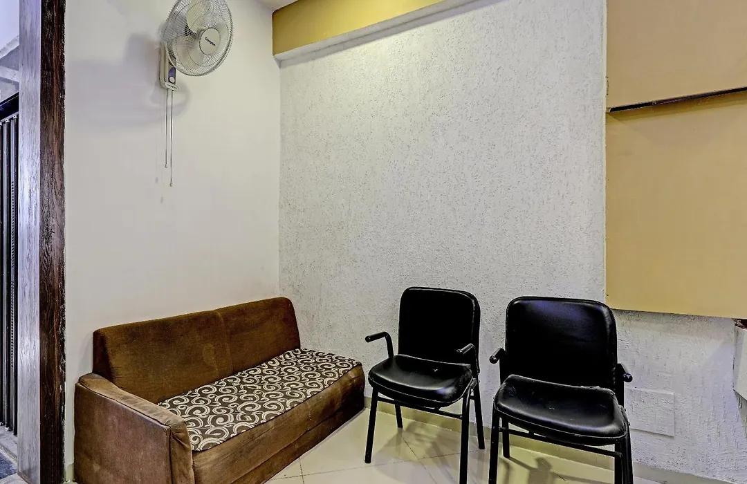 Oyo 11649 Hotel Mahima-1