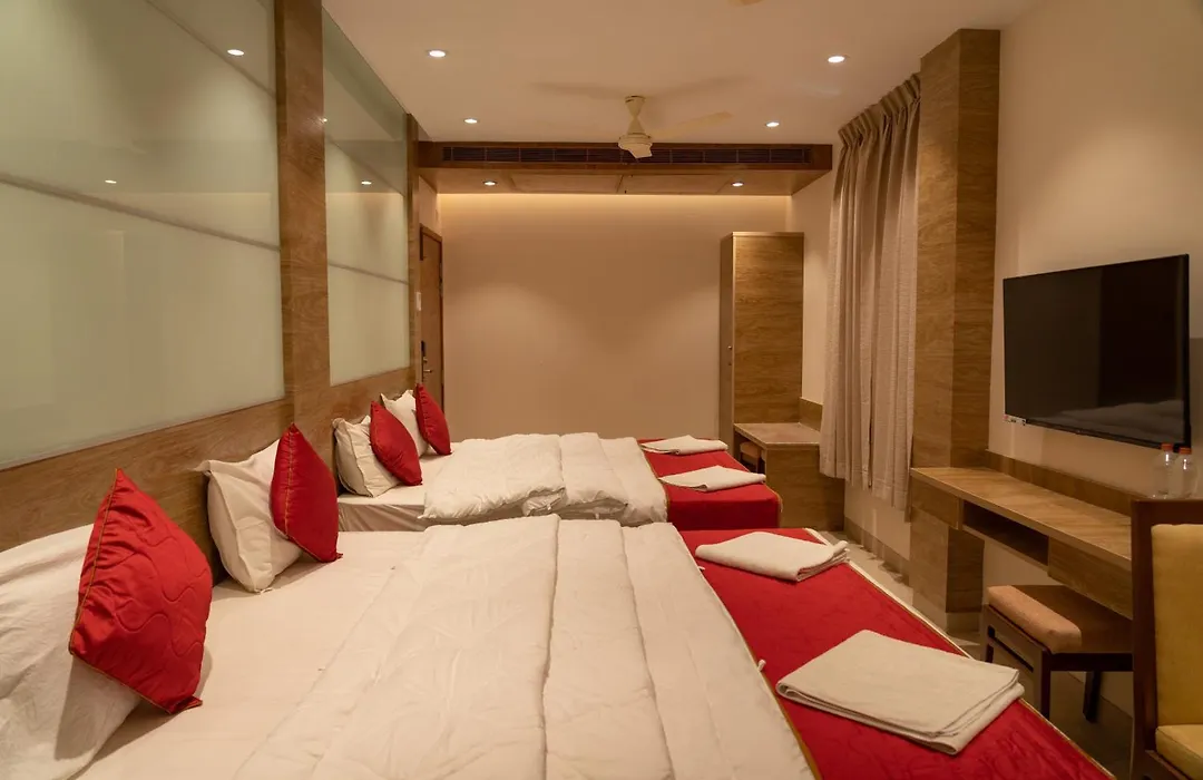 The Paradise Hotel - Luxury Stay-1
