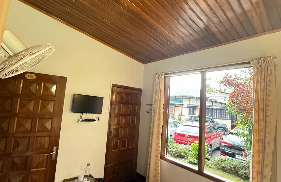 Bellevue Home Stay-1