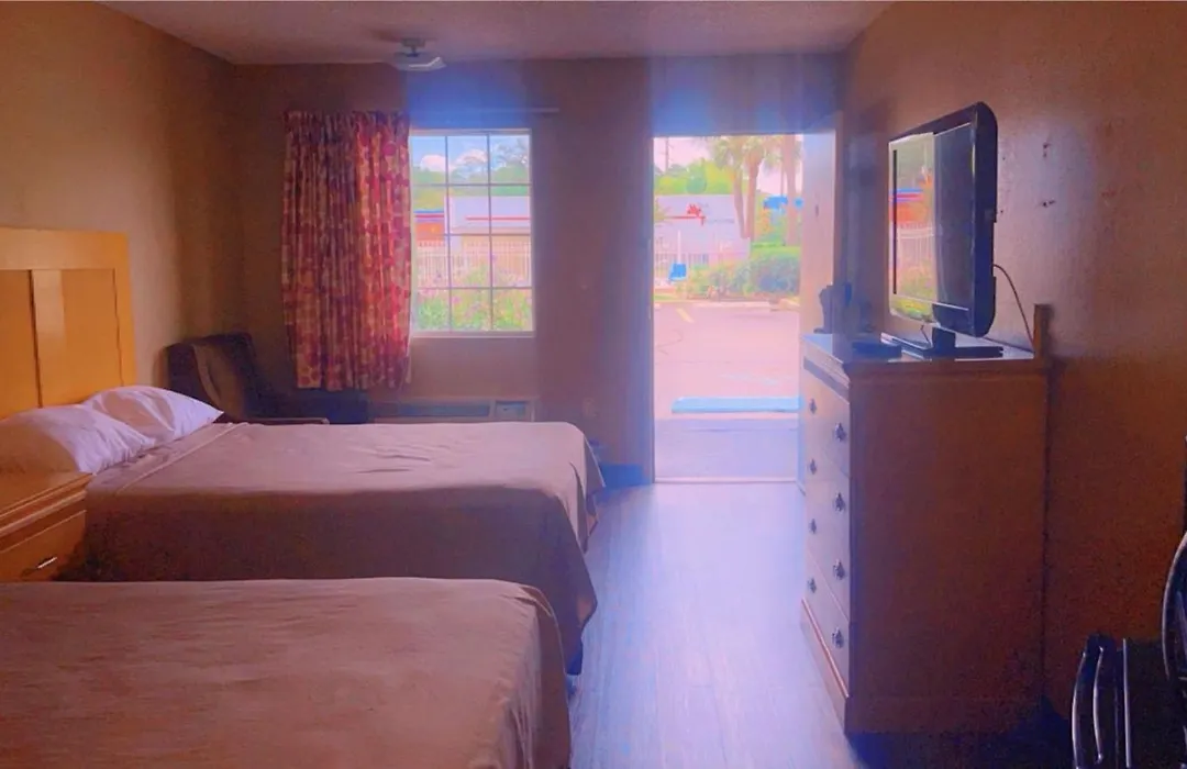 Jax Inn-1