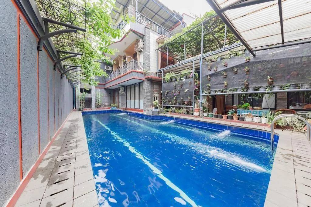 Urbanview Hotel Villa Surya Bandung-1