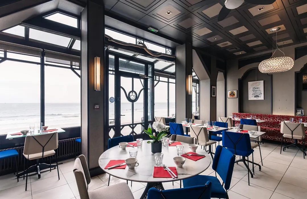 Ambassadeurs Logis Hotel-1