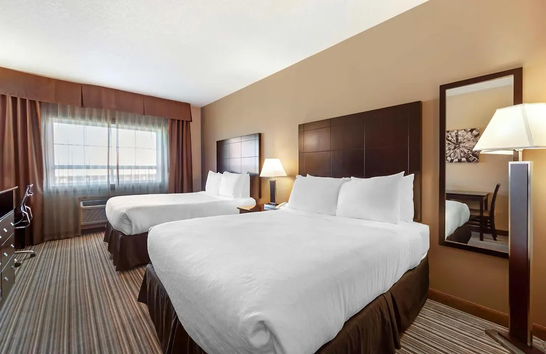 Best Western Plus Peace River Hotel & Suites-1