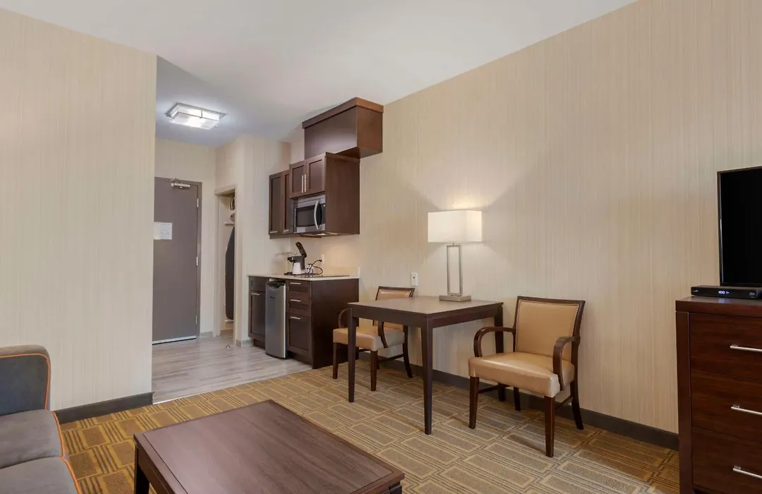 Best Western Plus Chateau Fort St. John-1