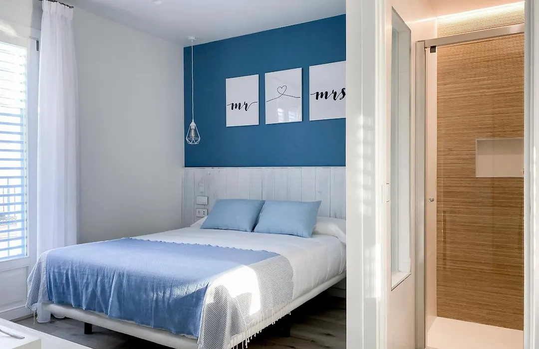 Nerja Casual Rooms-1