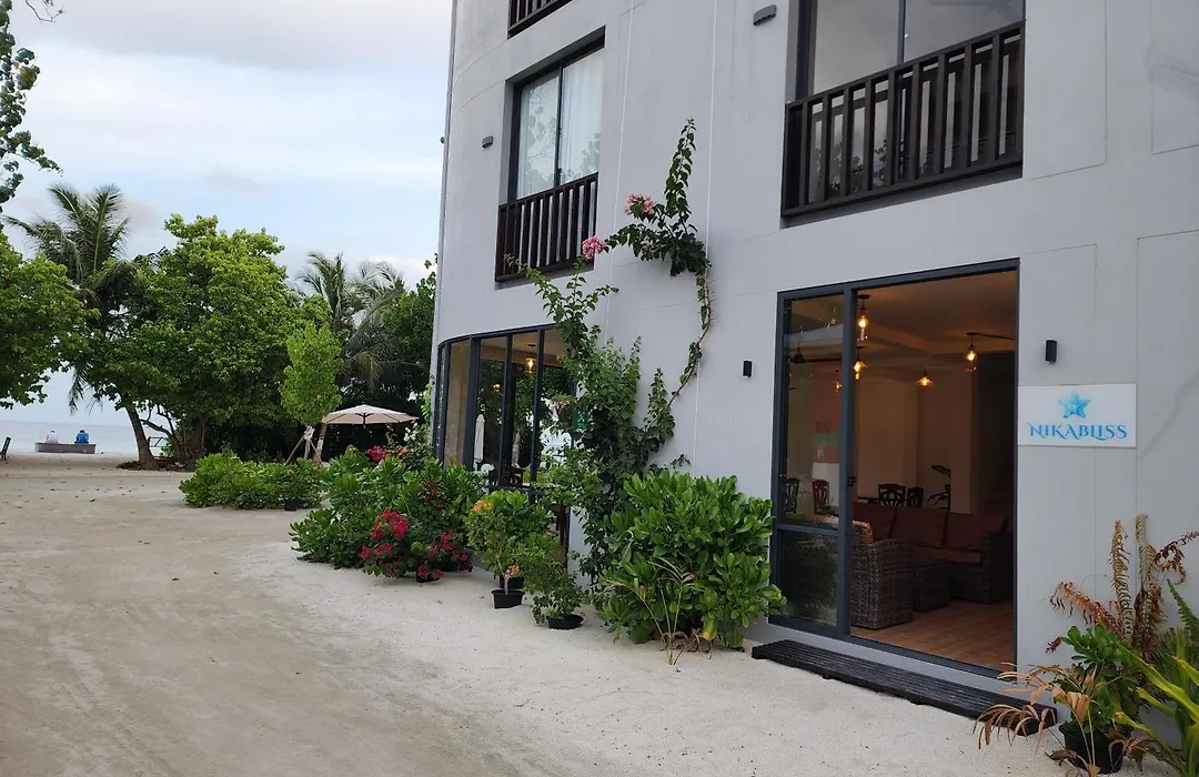 Nikabliss Dhigurah-1